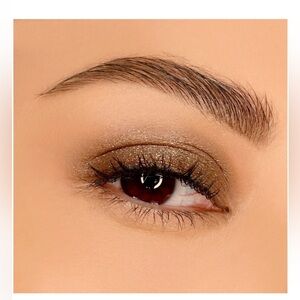 WYOMING WINDOW Jeffree Star Eye Gloss